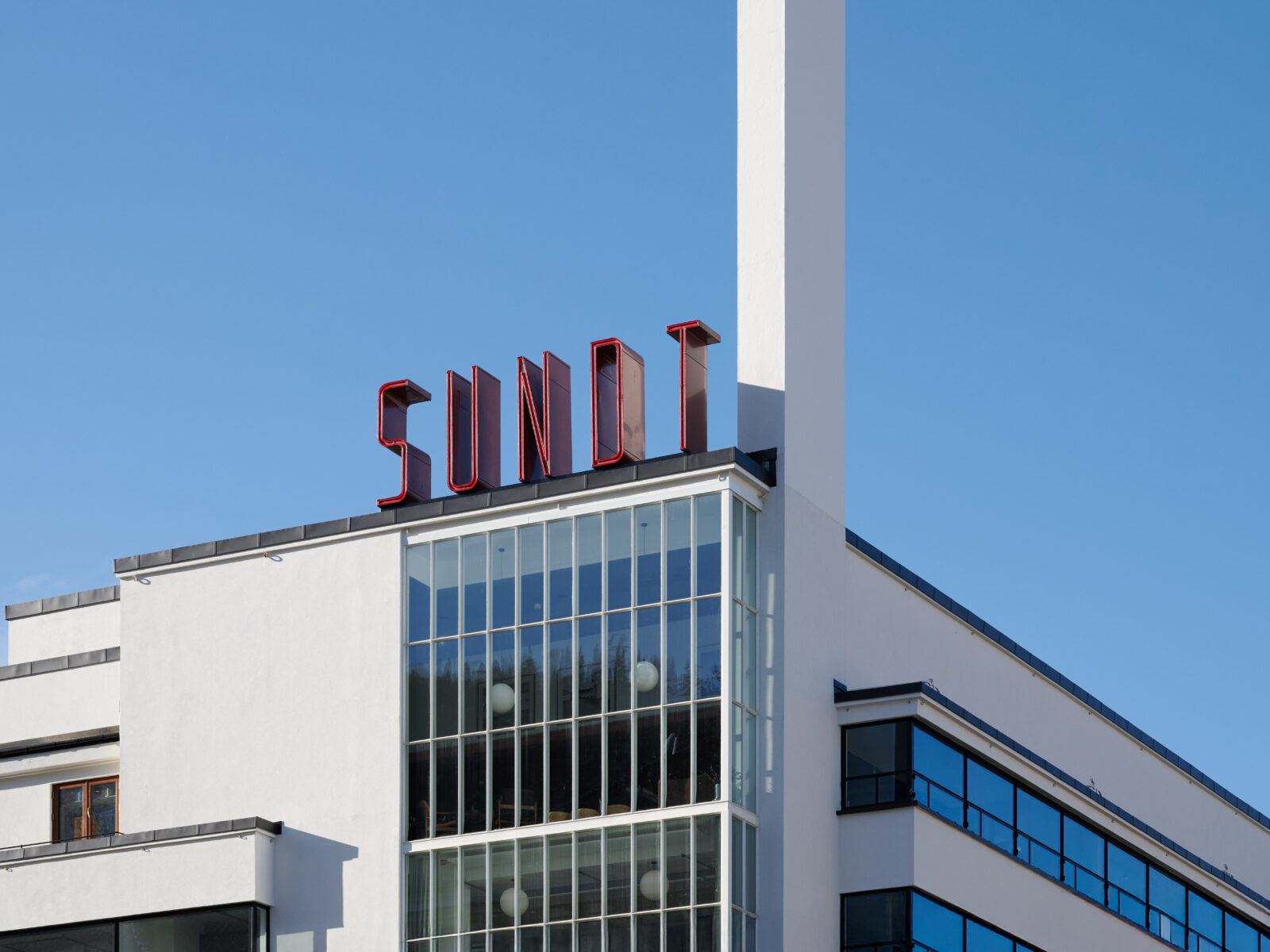 SUNDT