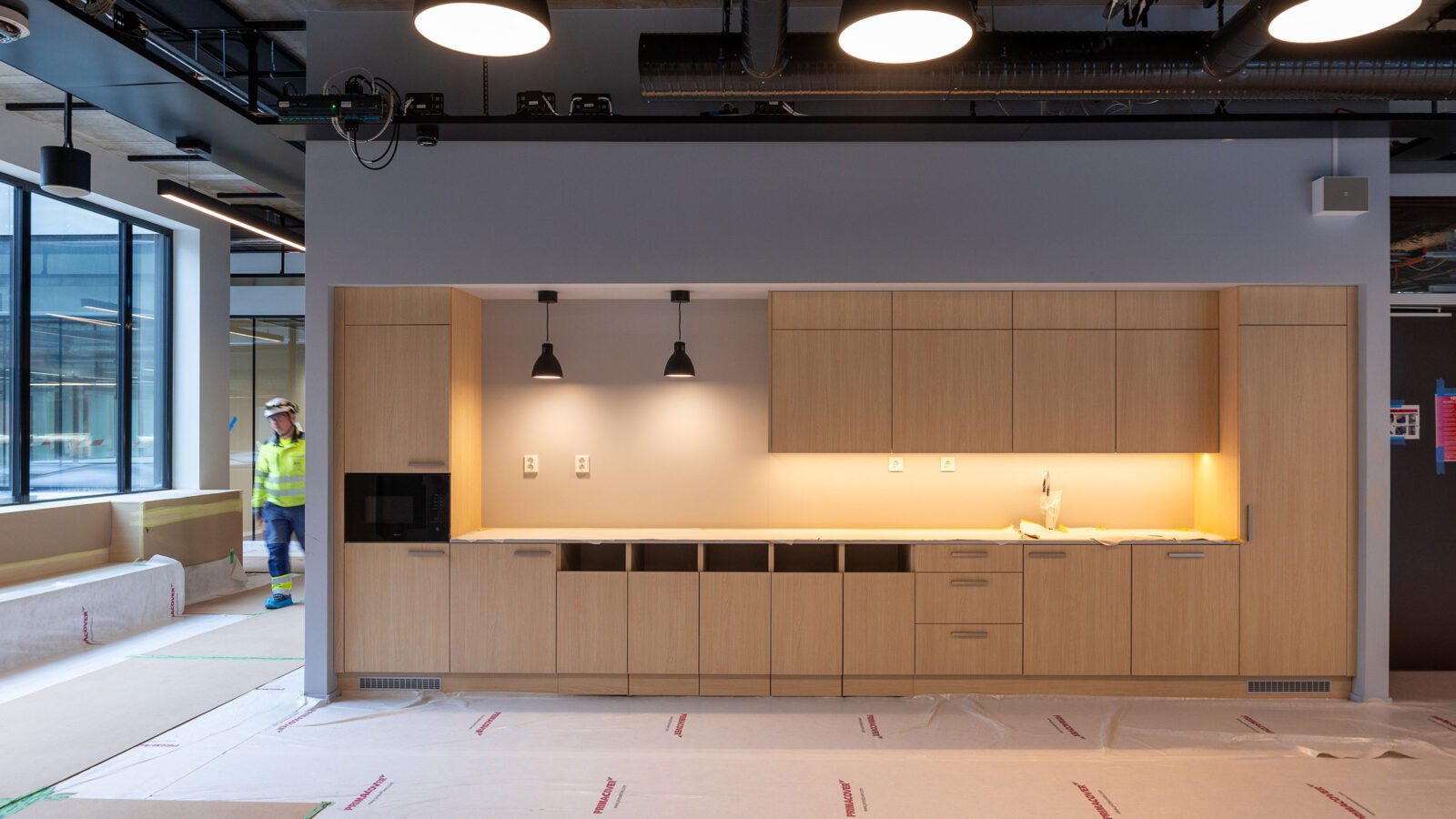 Livsvitenskapsbygget under bygging. Lysdesign, elektro.