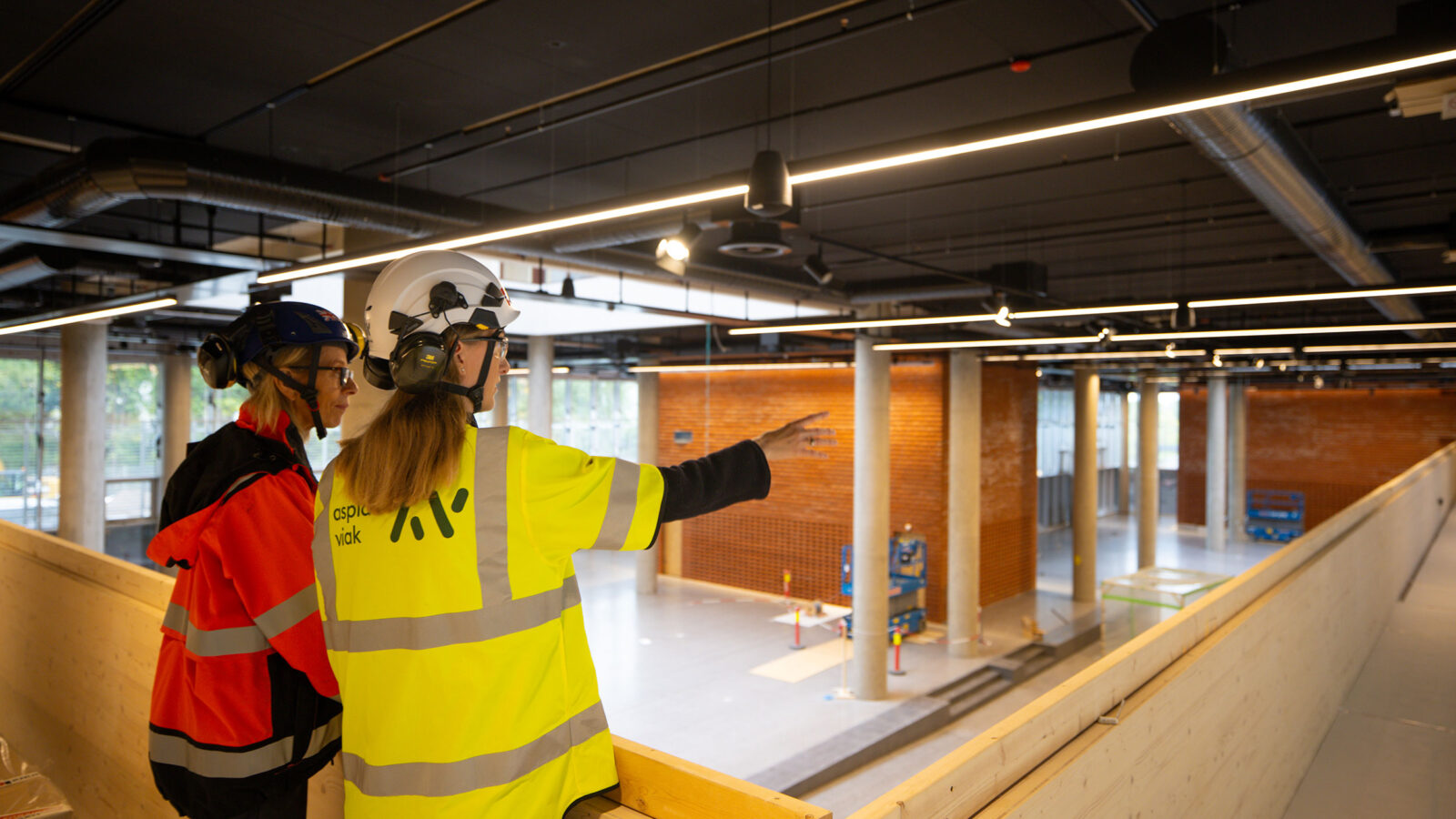 Livsvitenskapsbygget under bygging. Lysdesign, elektro.