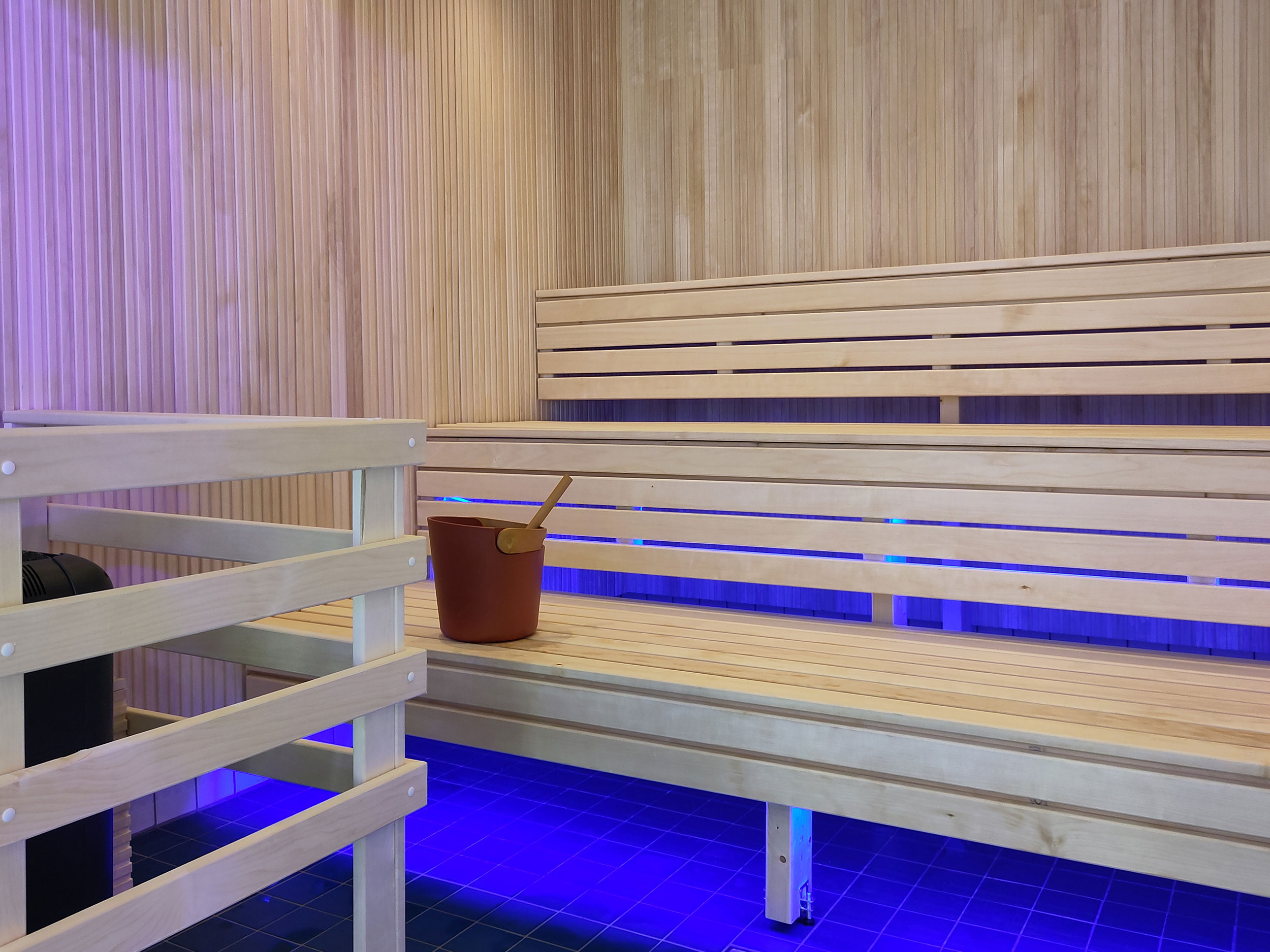 Interiørbilde fra saunaen i svømmehallen Polarbadet