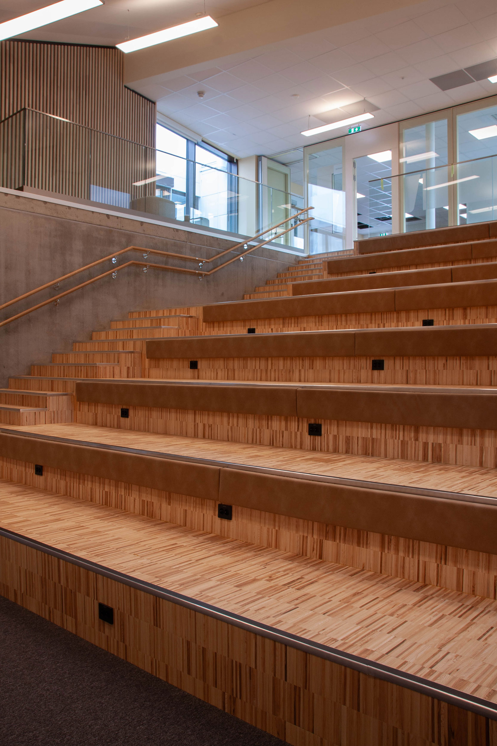 Interiørfoto av amfiet i NRK Tromsø