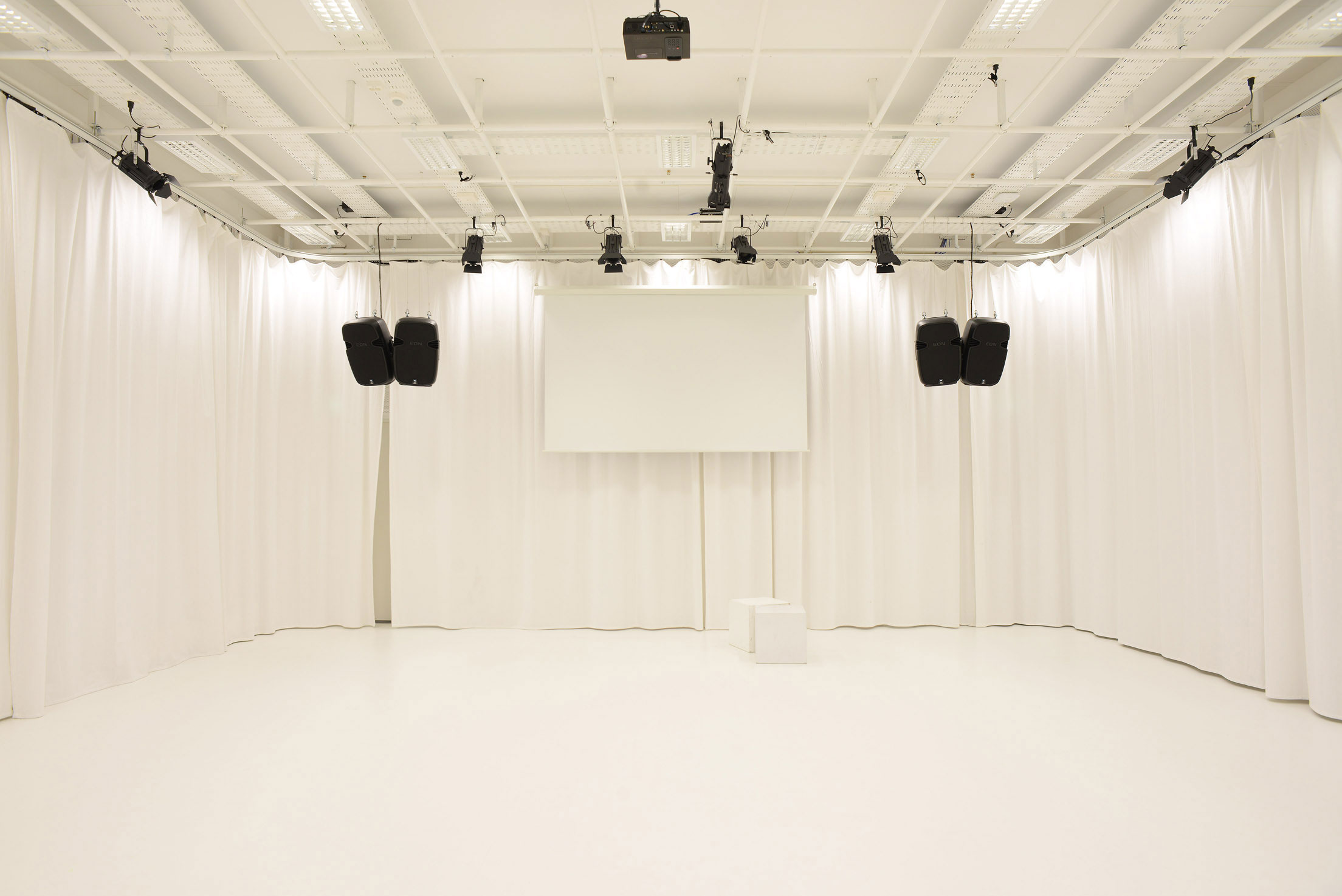 Sal som heter White box på Stavanger kulturskole